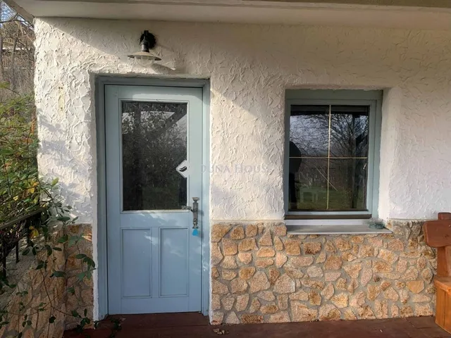 Eladó üdülő és hétvégi ház Pákozd 25 nm