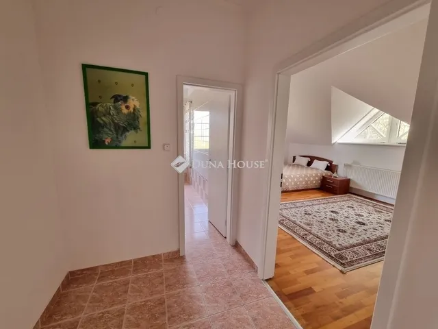 Eladó ház Kápolnásnyék 273 nm