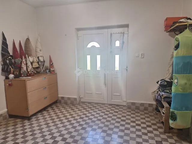 Eladó ház Baracska 130 nm