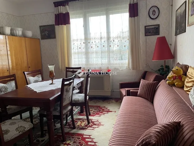 Eladó ház Isztimér 136 nm