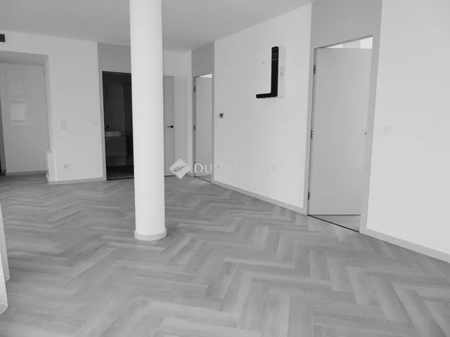 Eladó lakás Székesfehérvár, Belváros 73 nm