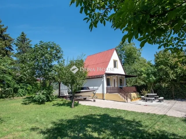 Eladó üdülő és hétvégi ház Kulcs 38 nm
