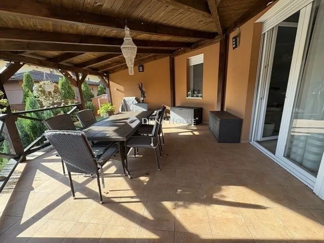 Eladó lakás Székesfehérvár 119 nm