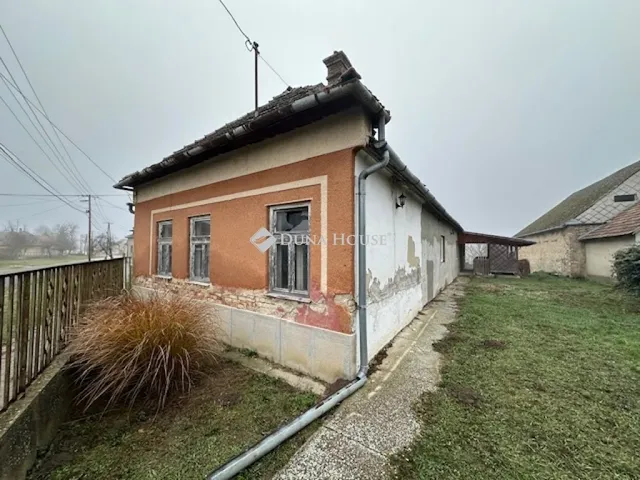 Eladó ház Györköny 140 nm