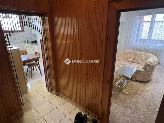 Eladó lakás Dunaújváros 51 nm