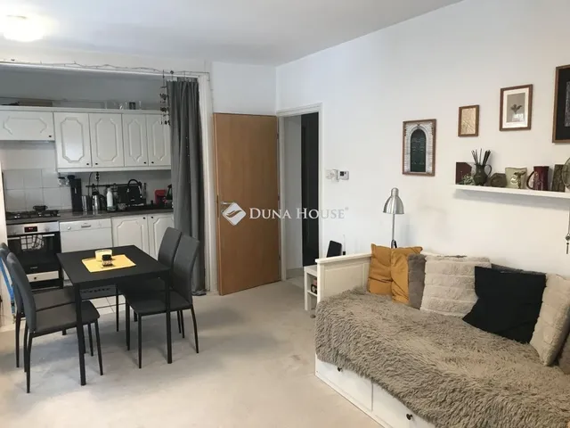 Eladó lakás Székesfehérvár, Belváros 63 nm