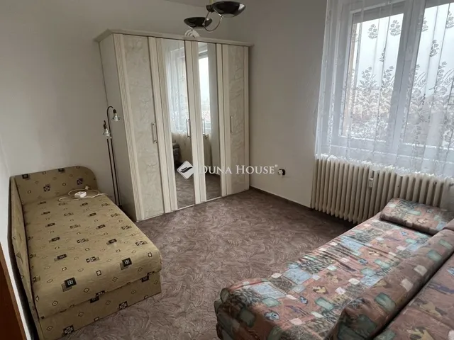 Eladó lakás Dunaújváros 51 nm