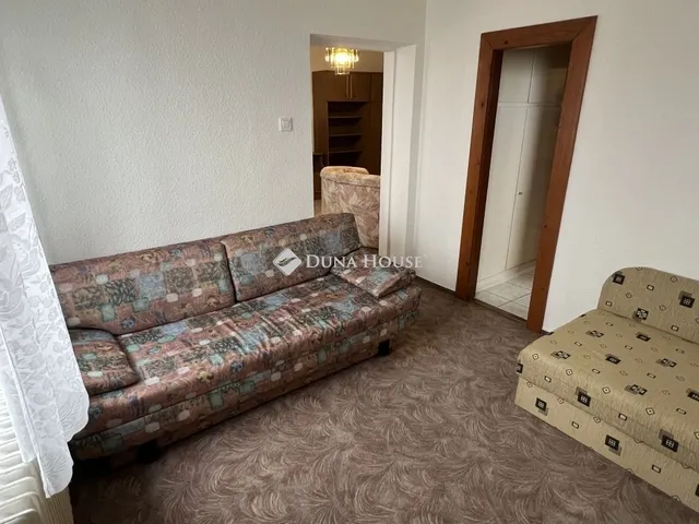 Eladó lakás Dunaújváros 51 nm