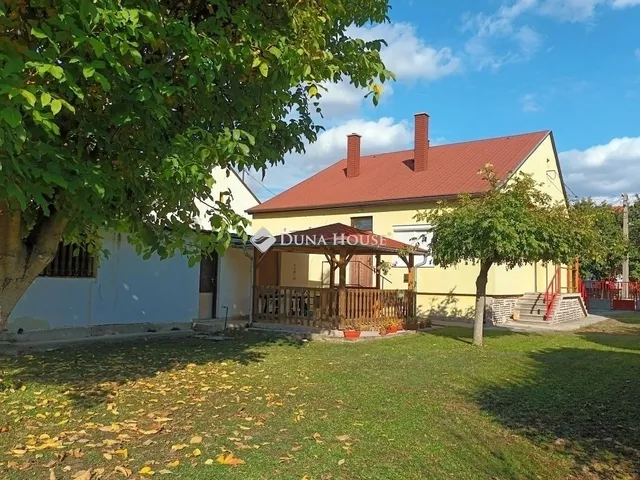 Eladó ház Székesfehérvár 90 nm