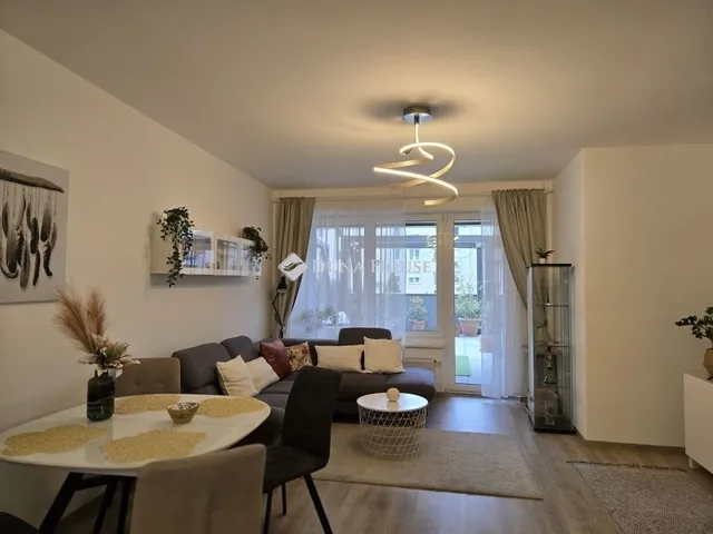 Eladó lakás Székesfehérvár, Belváros 74 nm