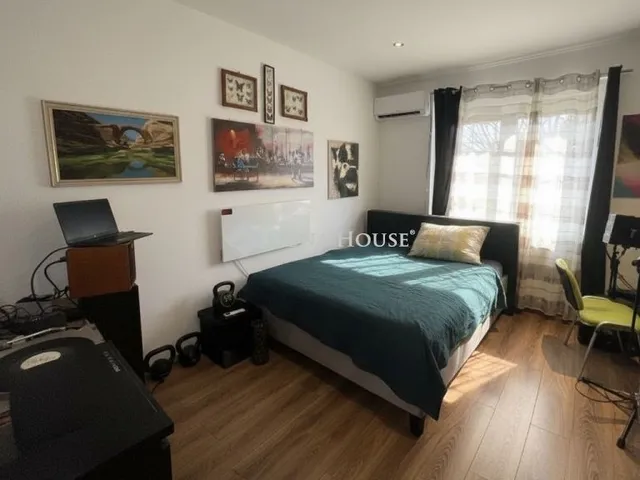 Eladó ház Sárszentmihály 280 nm