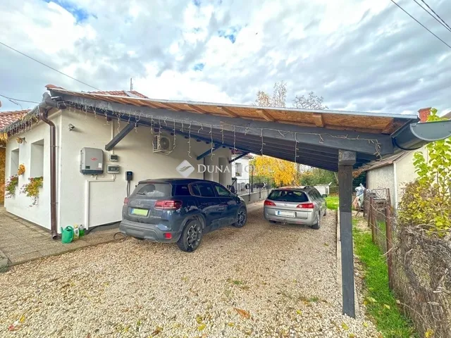 Eladó ház Sárszentmihály 280 nm