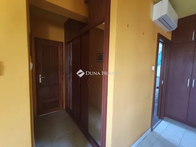 Eladó lakás Székesfehérvár, Tóváros 78 nm