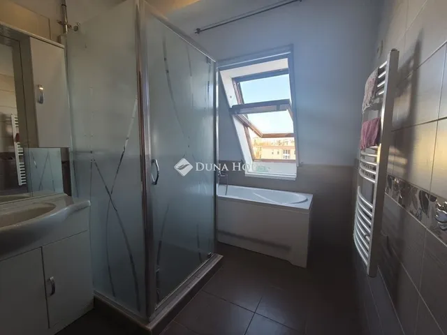 Eladó lakás Székesfehérvár, Tóváros 78 nm