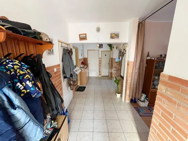 Eladó ház Lovasberény 175 nm