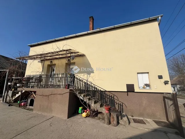 Eladó ház Lovasberény 175 nm