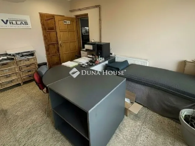 Eladó ház Sárszentmihály 280 nm