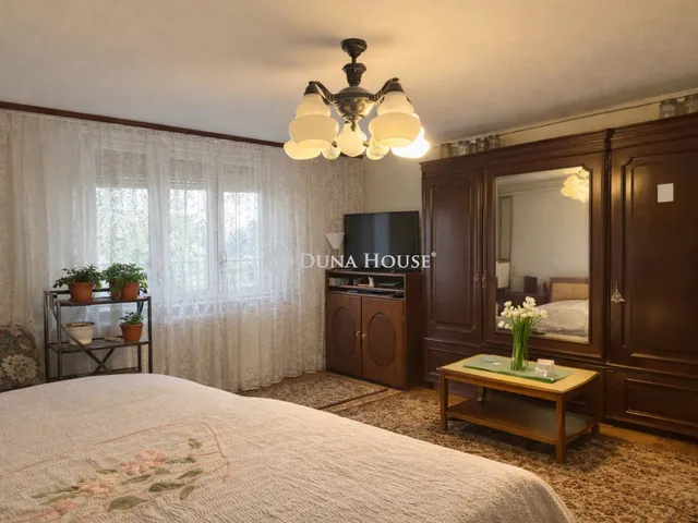 Eladó ház Csákvár 140 nm