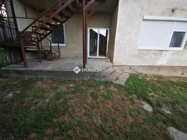 Eladó ház Lovasberény 179 nm