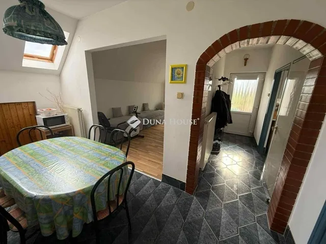 Eladó ház Lovasberény 179 nm