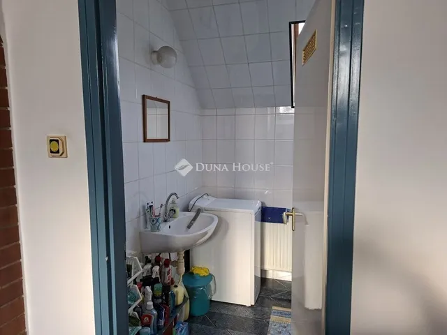 Eladó ház Lovasberény 179 nm