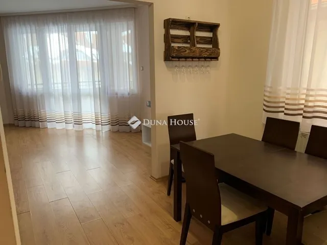 Eladó lakás Székesfehérvár, Öreghegy 100 nm