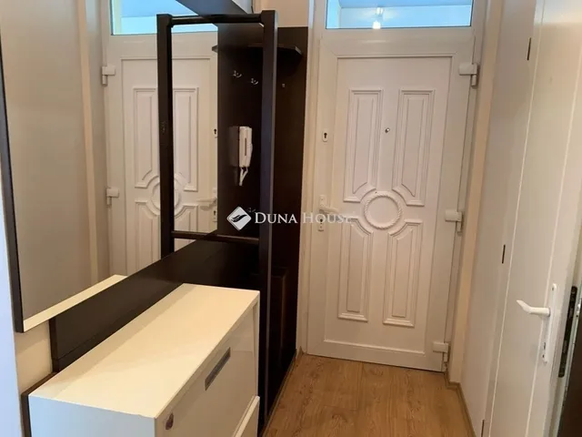 Eladó lakás Székesfehérvár, Öreghegy 100 nm