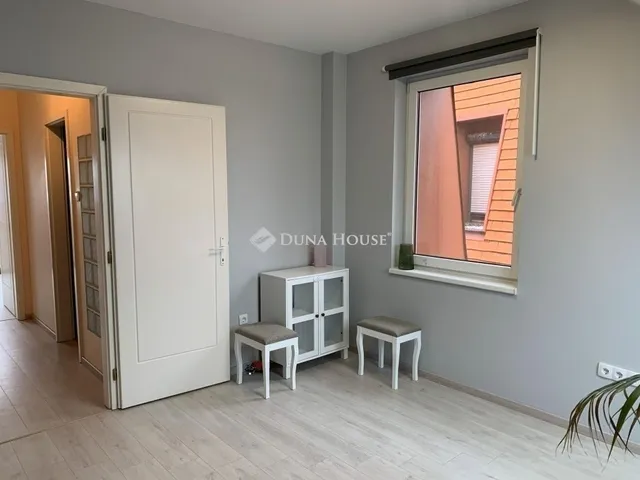 Eladó lakás Székesfehérvár, Öreghegy 100 nm