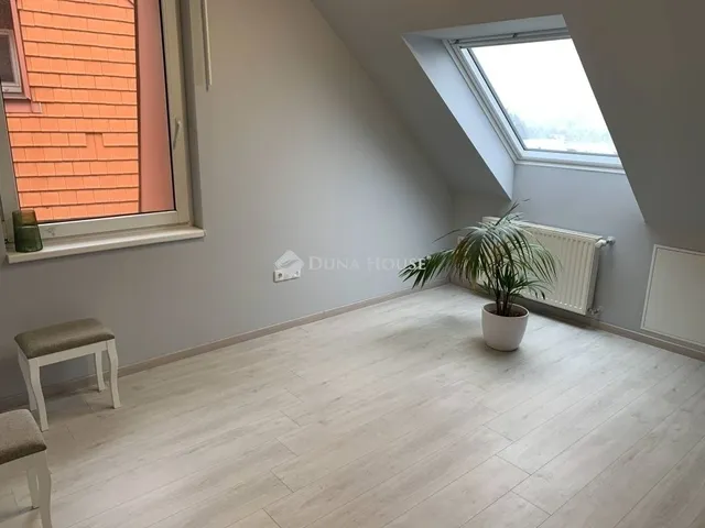 Eladó lakás Székesfehérvár, Öreghegy 100 nm