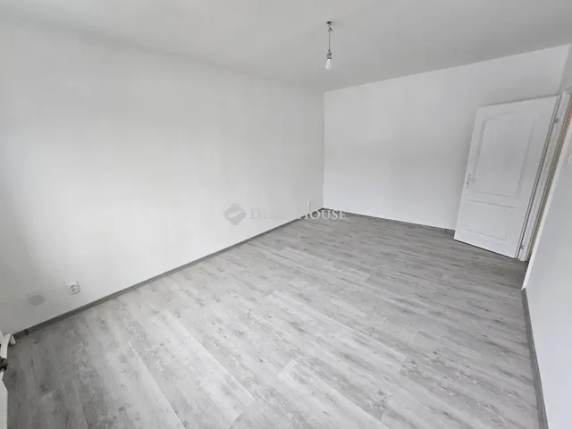 Eladó lakás Székesfehérvár, Belváros 49 nm