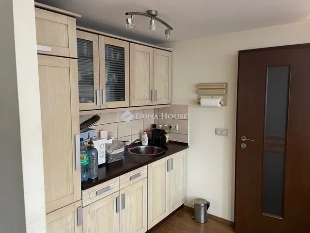 Eladó kereskedelmi és ipari ingatlan Székesfehérvár 356 nm