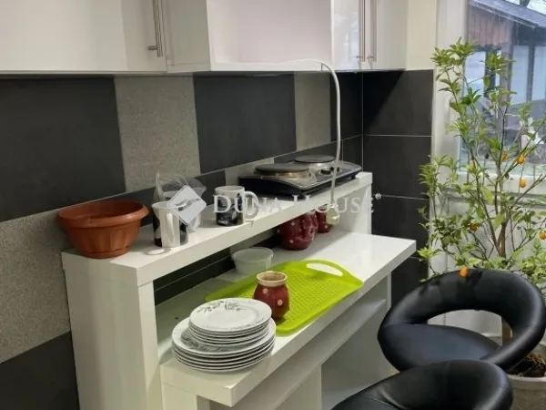 Eladó kereskedelmi és ipari ingatlan Székesfehérvár 356 nm