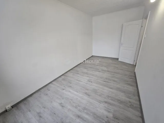 Eladó lakás Székesfehérvár, Palotaváros 49 nm