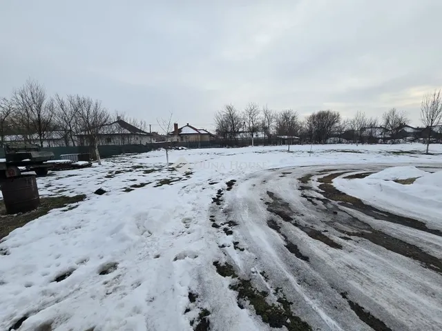 Eladó telek Sárbogárd 2455 nm