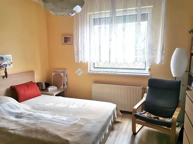 Eladó ház Úrhida 150 nm