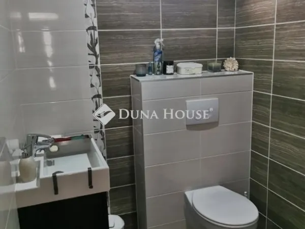 Eladó ház Úrhida 150 nm