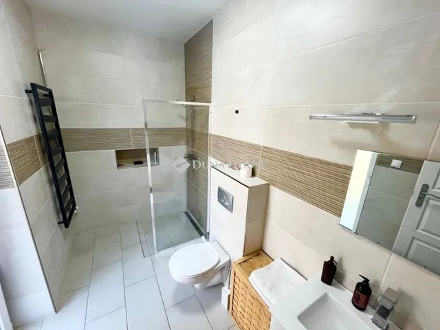 Eladó ház Kőszárhegy 166 nm