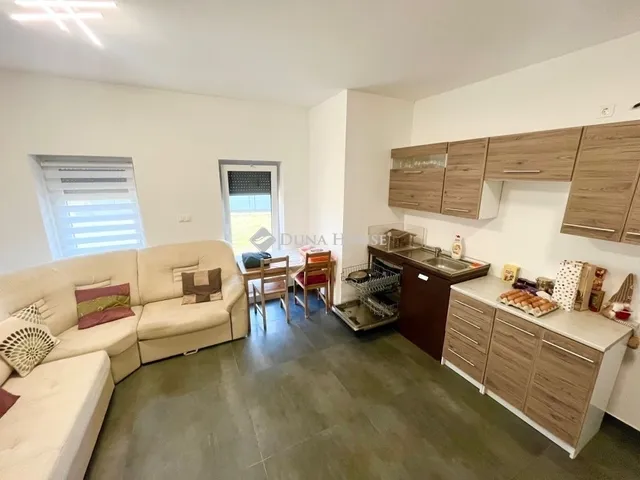 Eladó ház Kőszárhegy 166 nm