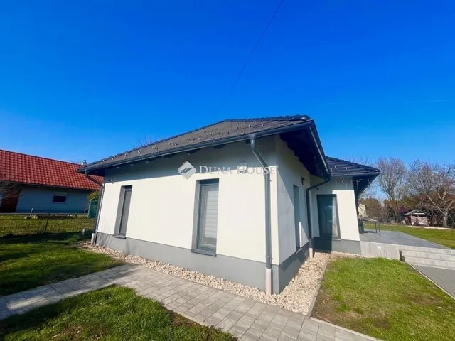 Eladó ház Kőszárhegy 166 nm