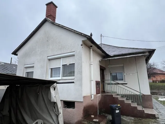 Eladó ház Bakonycsernye 76 nm