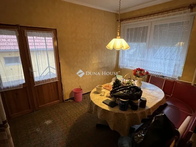 Eladó ház Bakonycsernye 76 nm