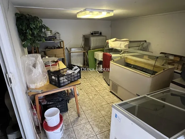 Eladó ház Sárkeresztúr 93 nm