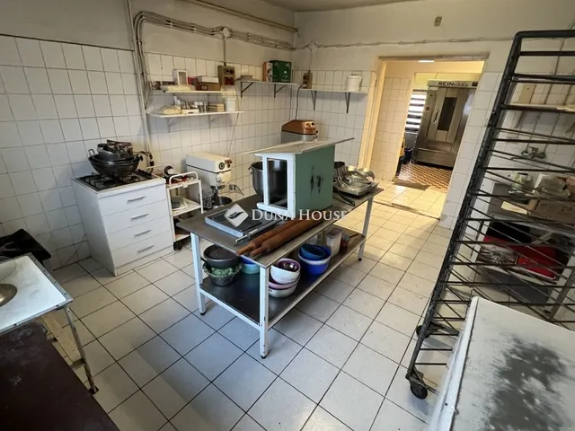 Eladó ház Sárkeresztúr 93 nm