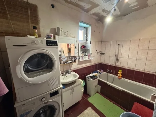 Eladó ház Csákvár 130 nm