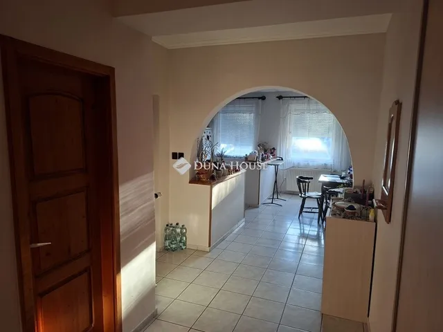 Eladó ház Mór 160 nm