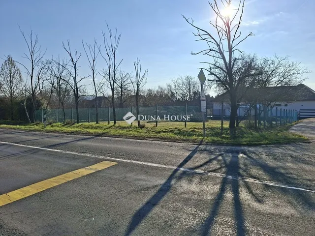 Eladó telek Székesfehérvár, Csala 753 nm