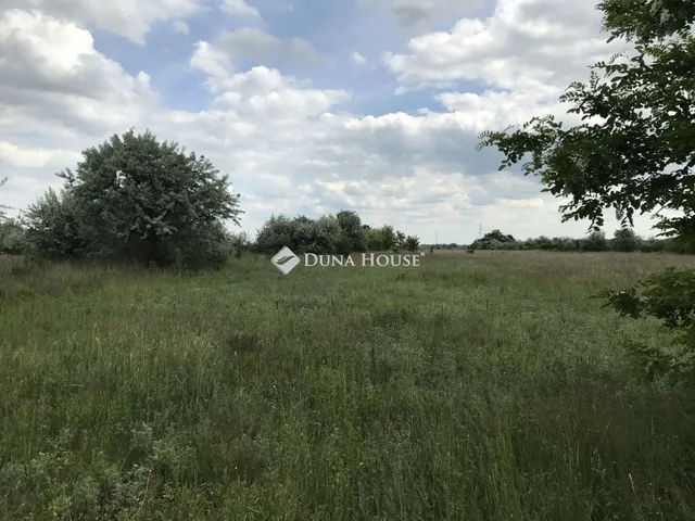 Eladó telek Székesfehérvár 5173 nm