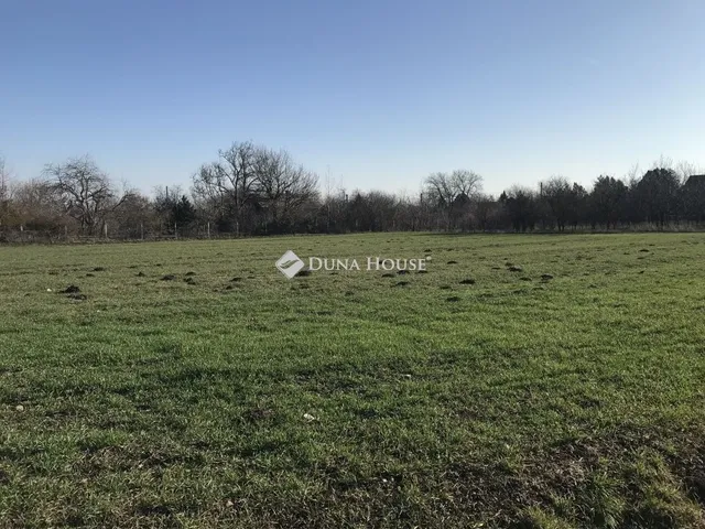 Eladó telek Polgárdi 3175 nm