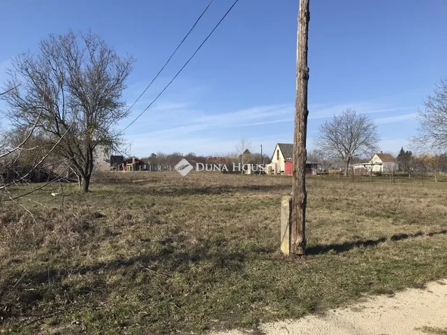 Eladó telek Kőszárhegy 2493 nm