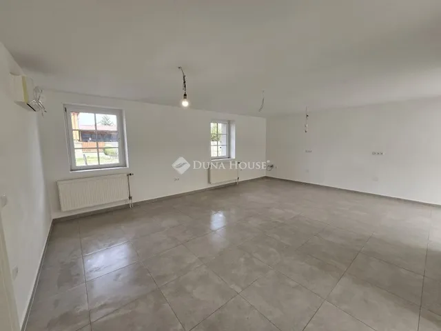 Eladó ház Szabadbattyán 101 nm